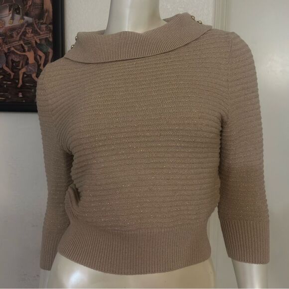 ST.JOHN Elegant Tan Sweater with Pearl Accents - Picture 2 of 10